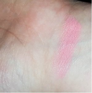 Swatch Freedom Lipstick Pro Pink