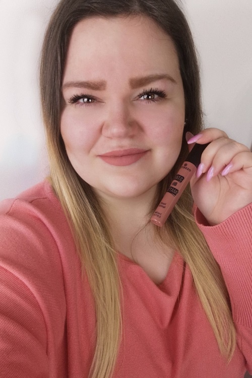 Essence Stay 8h Matte Liquid Lipstick 