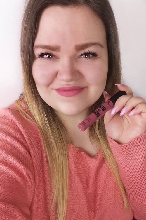 Essence Stay 8h Matte Liquid Lipstick 05