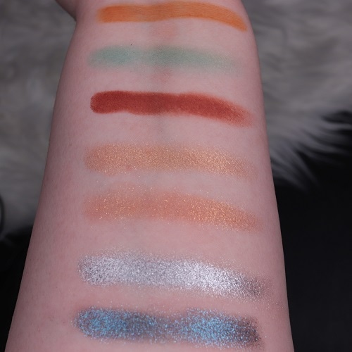 Tansation Make A Wish, Little Fish Eyeshadow Palette von essence Swatches